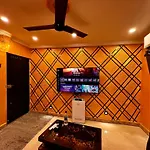 Budget Homestay R1
